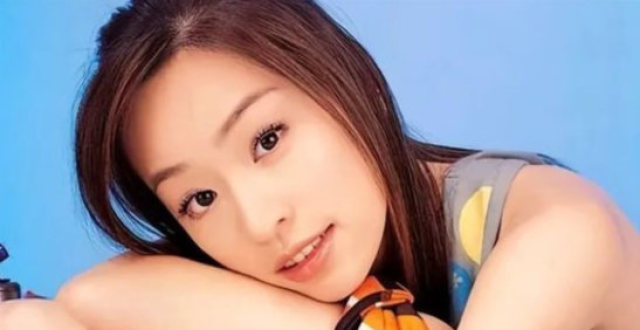 从娱乐圈尤物到人间&ldquo;油物&rdquo;，有时只需要女明星的一个wink