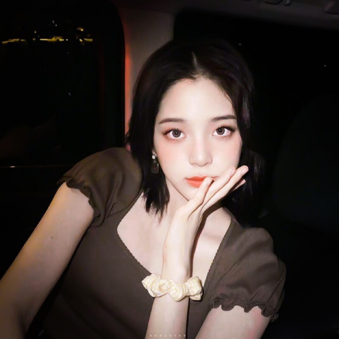 欧阳娜娜剪了短发系列图集好有氛围感