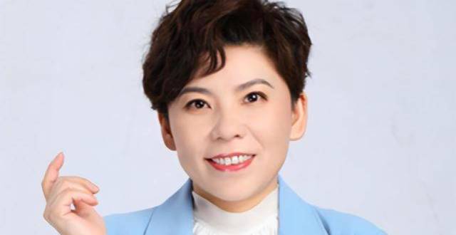 又一明星咖啡馆即将开业，世界冠军首任店长，3位东北人爆笑加盟